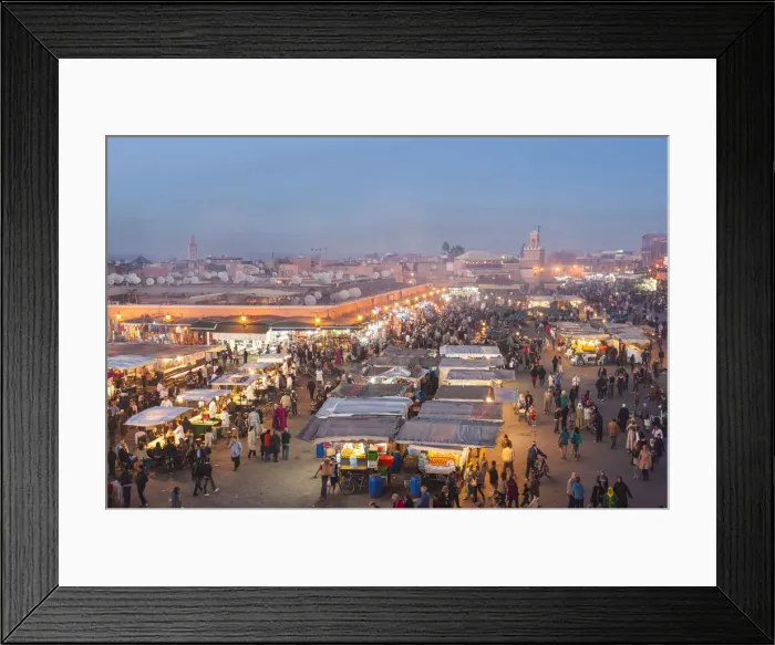 Framed Print : Jemaa el Fna, Marrakech, Morocco. Evening stalls at sunset Framed Print : Jemaa el Fna, Marrakech, Morocco. Evening stalls at sunset
