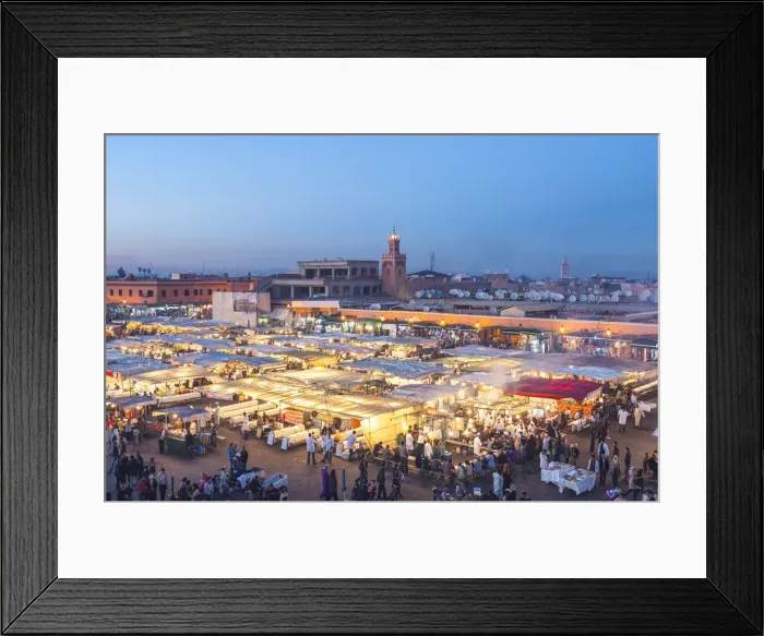 Framed Print : Jemaa el Fna, Marrakech, Morocco. Evening stalls at sunset Framed Print : Jemaa el Fna, Marrakech, Morocco. Evening stalls at sunset