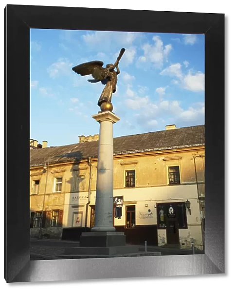 Lithuania, Vilnius, Uzupis District, Statue Of Angel Of Uzupis