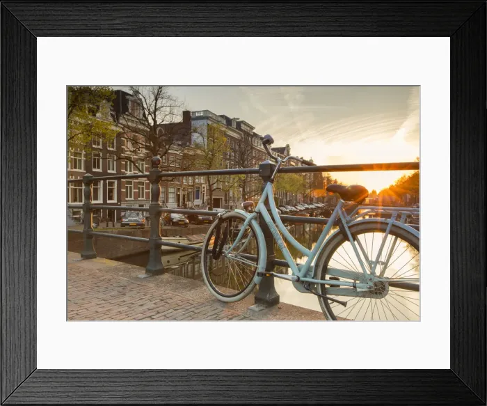 Framed Print : Bicycle on Keizersgracht canal at dawn, Amsterdam, Netherlands Framed Print : Bicycle on Keizersgracht canal at dawn, Amsterdam, Netherlands