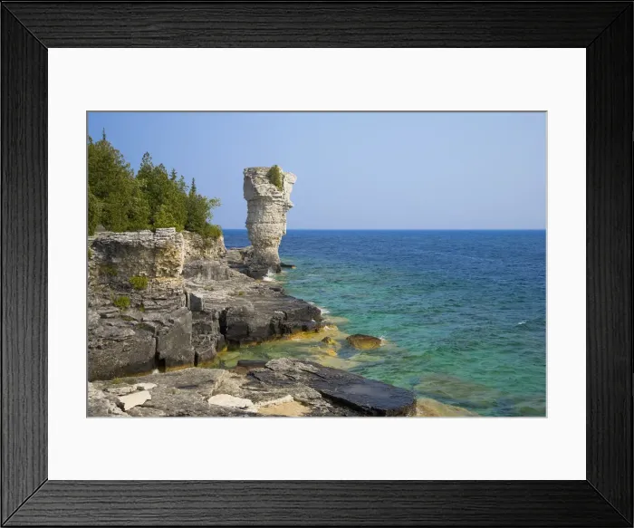 Framed Print : Flowerpot Rock, Flowerpot Island, Phantom Five National Park, Lake Huron Framed Print : Flowerpot Rock, Flowerpot Island, Phantom Five National Park, Lake Huron