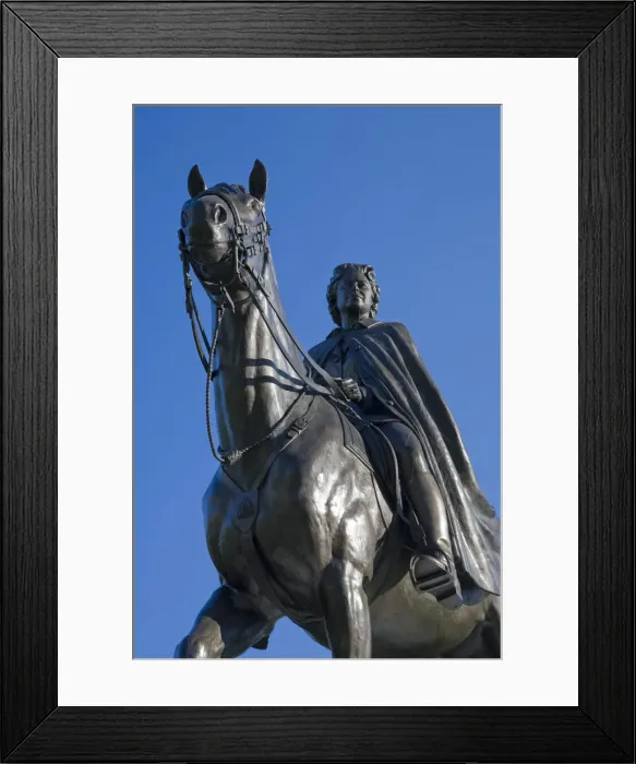 Framed Print : Statue of Elizabeth II, Parliament Hill, Ottawa, Ontario, Canada Framed Print : Statue of Elizabeth II, Parliament Hill, Ottawa, Ontario, Canada