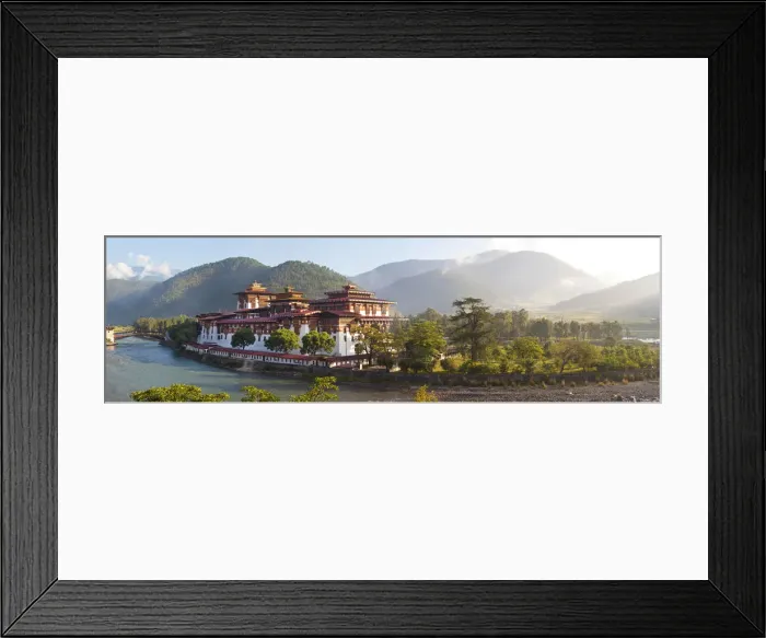 Framed Print : Punakha Dzong monastery, Punakha, Bhutan Framed Print : Punakha Dzong monastery, Punakha, Bhutan