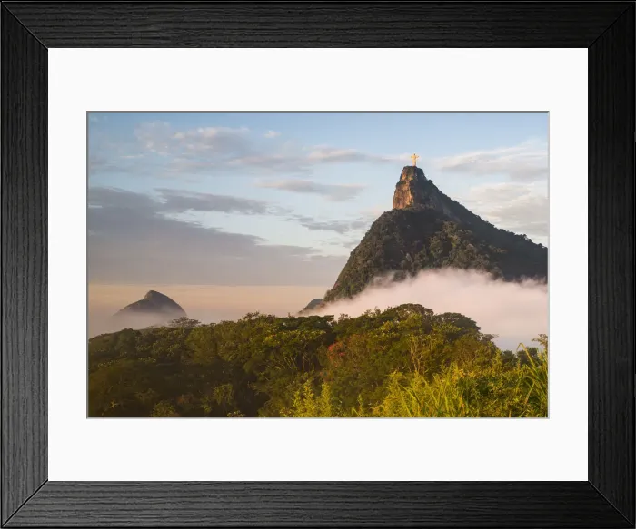 Framed Print : Cristo Redentor (Christ Redeemer) statue on Corcovado mountain in Rio de Janeiro, Brazil Framed Print : Cristo Redentor (Christ Redeemer) statue on Corcovado mountain in Rio de Janeiro, Brazil