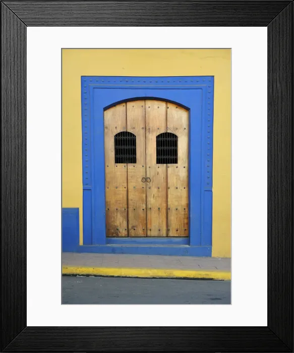 Framed Print : Door in Leon, Nicaragua, Central America