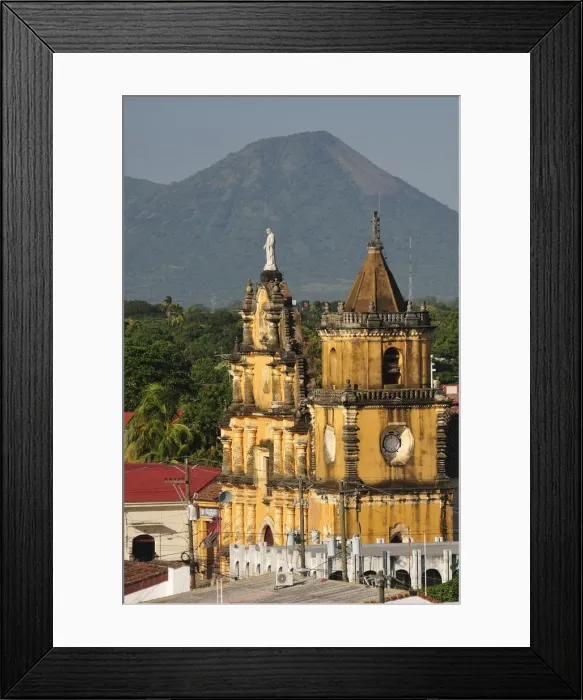 Framed Print : Iglesia de la Recoeccion, Leon, Nicaragua, Central America Framed Print : Iglesia de la Recoeccion, Leon, Nicaragua, Central America