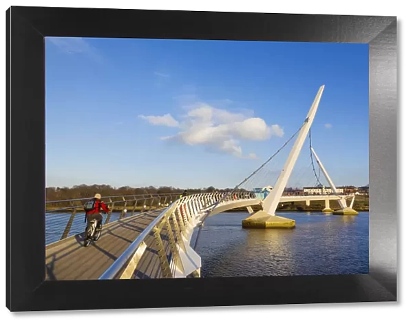 Northern Ireland, County Derry, Peace bridge