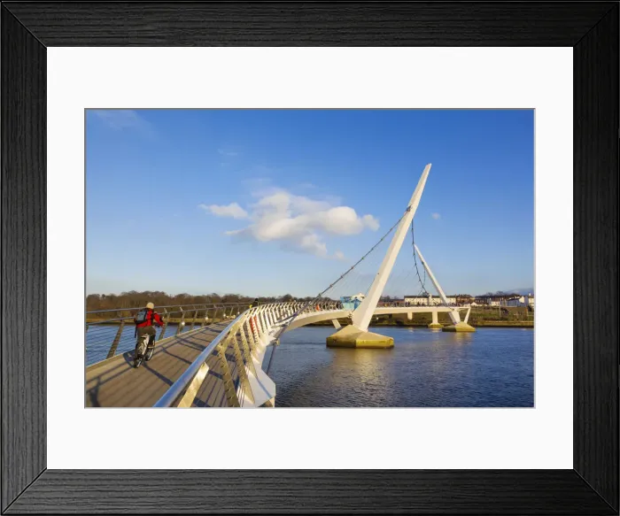 Framed Print : Northern Ireland, County Derry, Peace bridge Framed Print : Northern Ireland, County Derry, Peace bridge