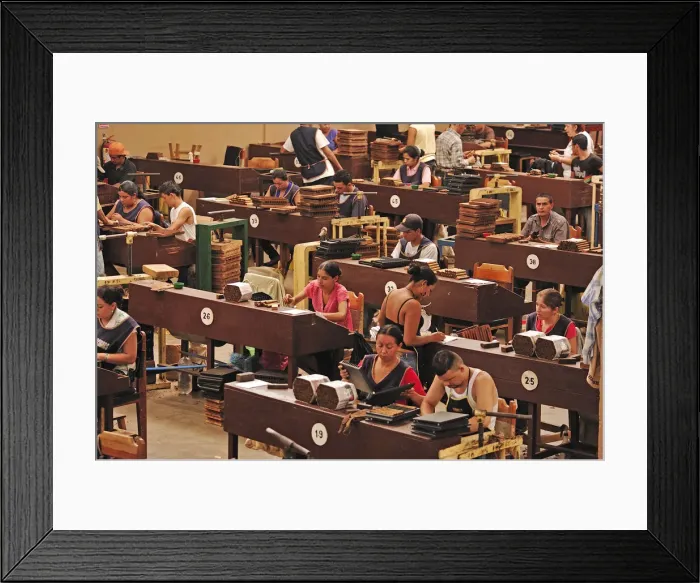 Framed Print : Workers in a Cigar factory, Nicaragua, Central America Framed Print : Workers in a Cigar factory, Nicaragua, Central America