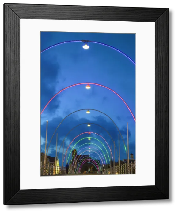 Framed Print : Curacao, Willemstad, Queen Emma pontoon bridge at night, somtimes called the swinging Framed Print : Curacao, Willemstad, Queen Emma pontoon bridge at night, somtimes called the swinging