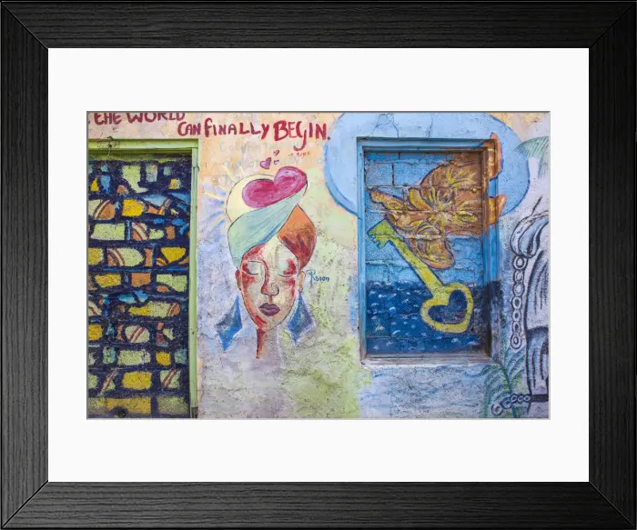Framed Print : Curacao, Willemstad, Pietermaai, Graffiti on derelect house