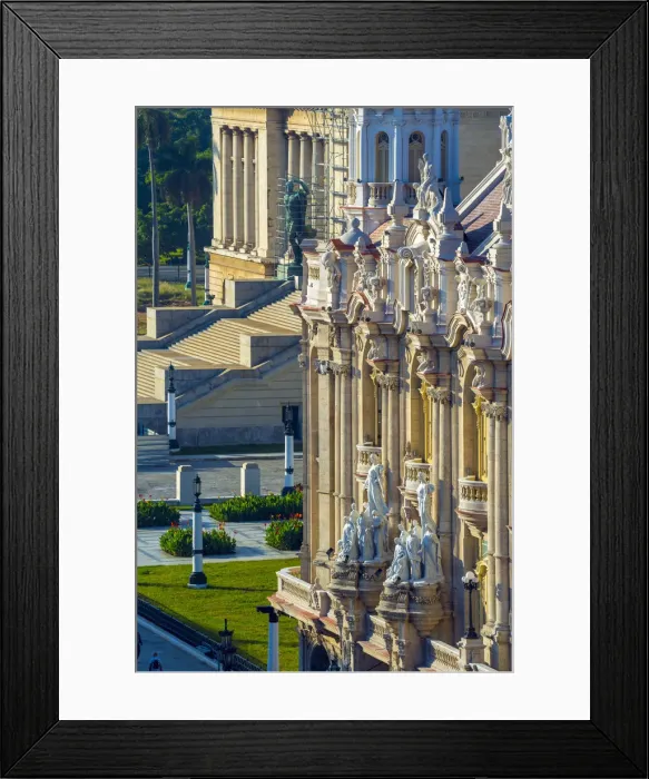 Framed Print : Cuba, Havana, Capitolio and Gran Teatro de La Habana Framed Print : Cuba, Havana, Capitolio and Gran Teatro de La Habana