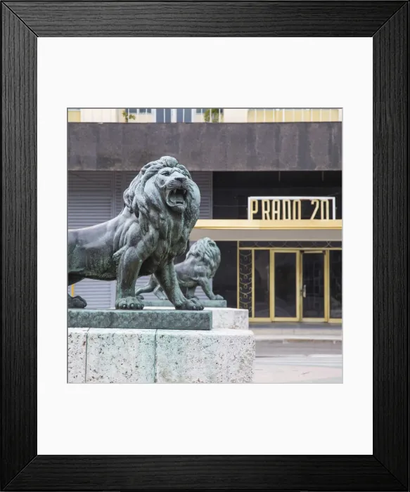 Framed Print : Lion statues on Prado (Paseo de Marti), Havana, Cuba