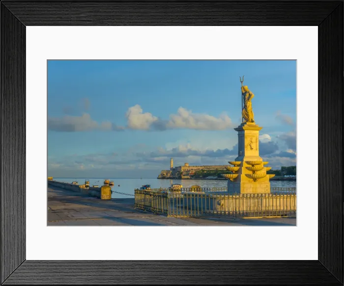 Framed Print : Cuba, Havana, The Malecon, Neptune Statue Framed Print : Cuba, Havana, The Malecon, Neptune Statue