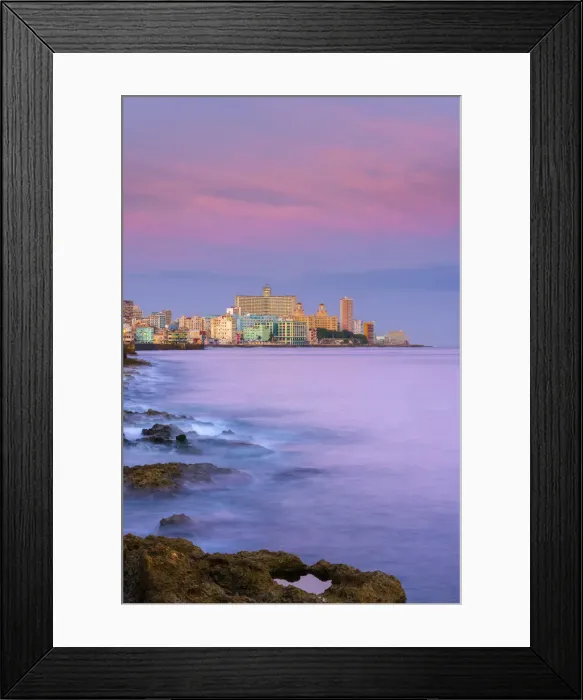 Framed Print : Cuba, Havana, The Malecon Framed Print : Cuba, Havana, The Malecon