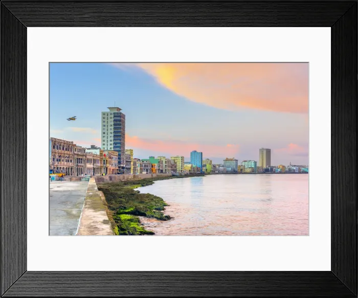 Framed Print : Cuba, Havana, The Malecon Framed Print : Cuba, Havana, The Malecon