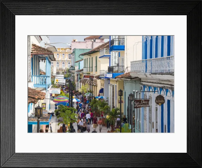 Framed Print : Cuba, Sancti Spiritus, Sancti Spiritus, Calle Independencia Sur - pedestrian shopping Framed Print : Cuba, Sancti Spiritus, Sancti Spiritus, Calle Independencia Sur - pedestrian shopping