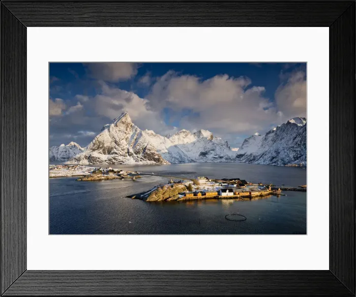 Framed Print : View over Sakrisoy in Winter, Lofoten Islands, Norway