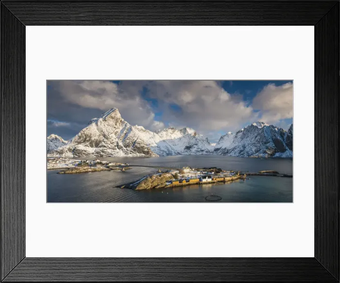 Framed Print : View over Sakrisoy in Winter, Lofoten Islands, Norway Framed Print : View over Sakrisoy in Winter, Lofoten Islands, Norway