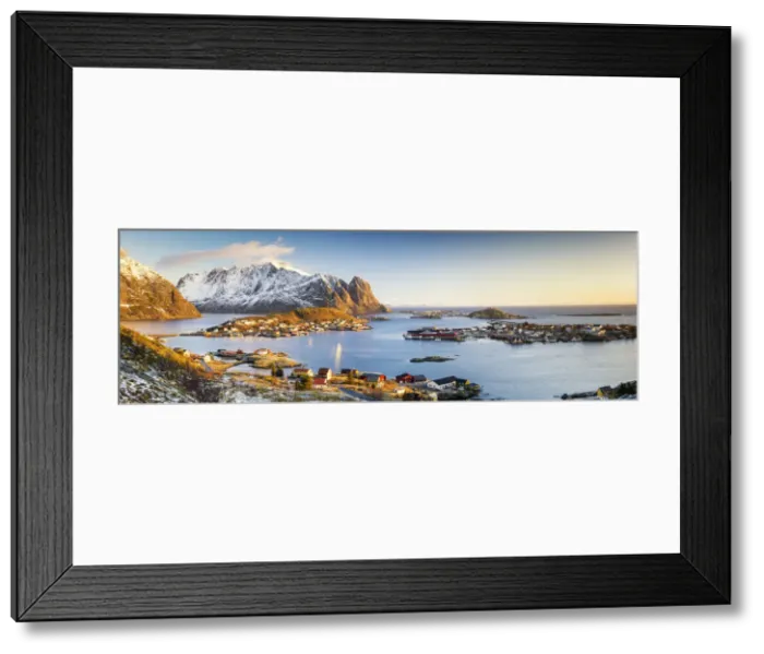 Framed Print : View over Reine, Lofoten Islands, Norway Framed Print : View over Reine, Lofoten Islands, Norway