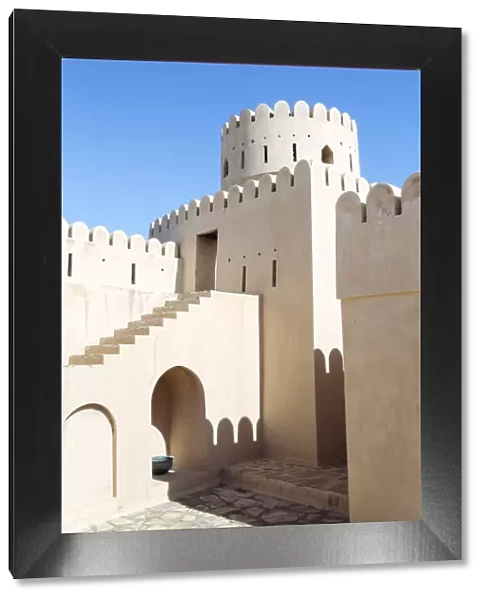 Oman, Sur. Sunaysilah old fortress