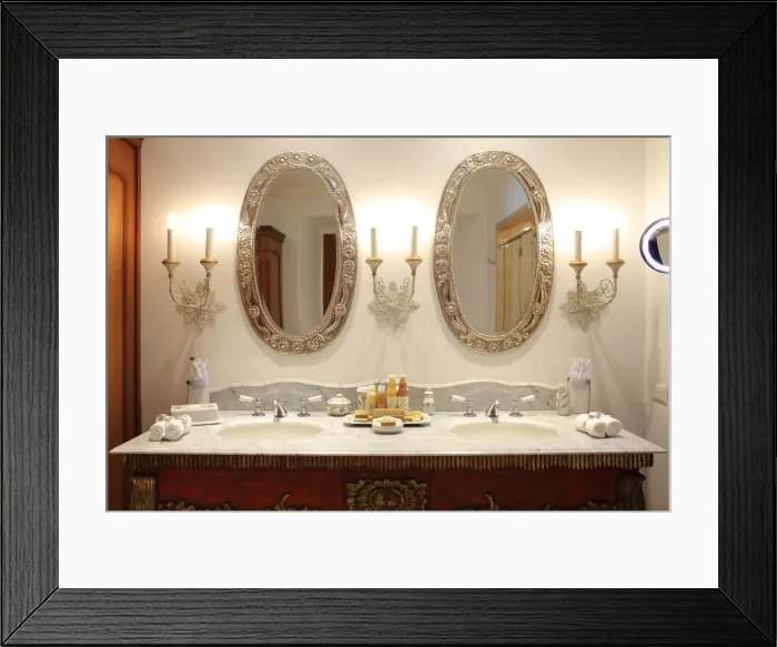 Framed Print : South America, Peru, Cusco, the bathroom of the palacio suite in the Orient-Express Framed Print : South America, Peru, Cusco, the bathroom of the palacio suite in the Orient-Express