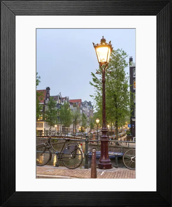 Framed Print : Lamp post on the Herengracht at the intersection with the Brouwersgracht at dusk Framed Print : Lamp post on the Herengracht at the intersection with the Brouwersgracht at dusk
