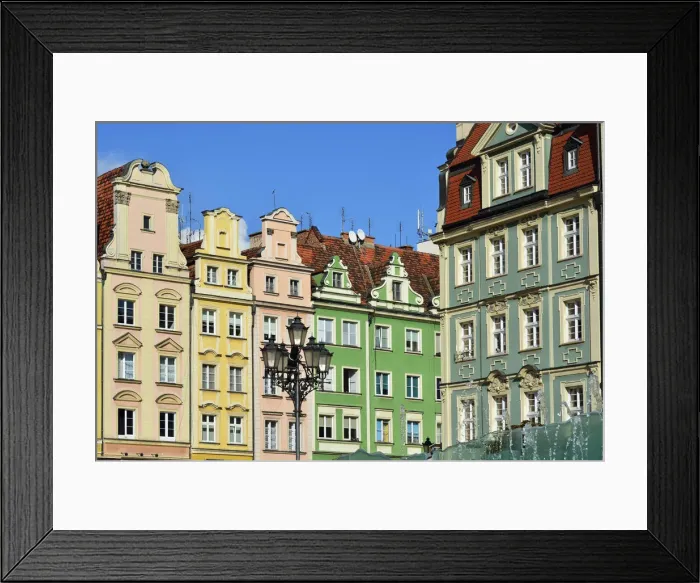 Framed Print : Traditional houses at the Rynek (Market Square). Wroclaw, Poland Framed Print : Traditional houses at the Rynek (Market Square). Wroclaw, Poland