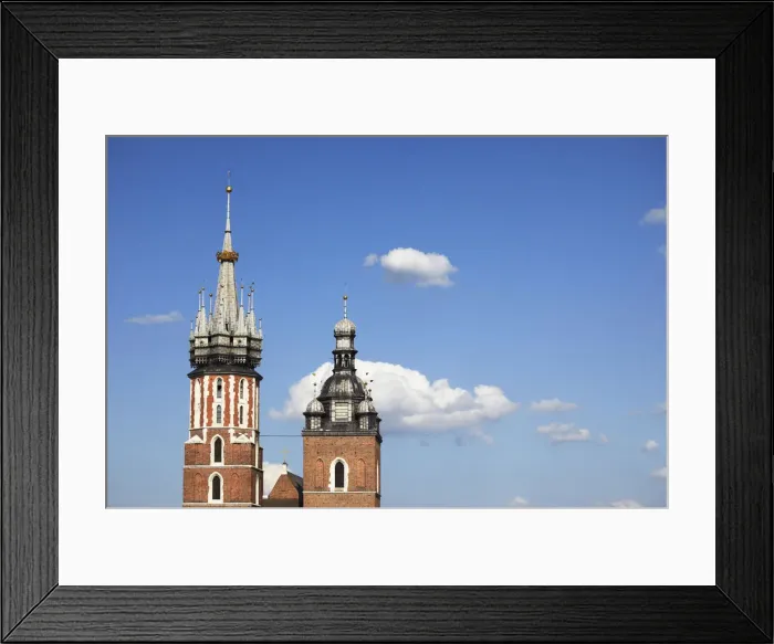 Framed Print : View of St Marys Church, Krakow, Poland Framed Print : View of St Marys Church, Krakow, Poland