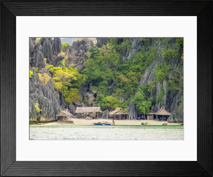 Framed Print : Small native village of thatched huts on the coast of Coron Island, Coron, Palawan Framed Print : Small native village of thatched huts on the coast of Coron Island, Coron, Palawan