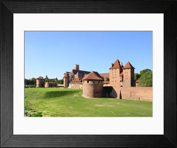 Framed Print : The 13th century Malbork Castle, founded by the Knights of the Teutonic Order, a Unesco Framed Print : The 13th century Malbork Castle, founded by the Knights of the Teutonic Order, a Unesco