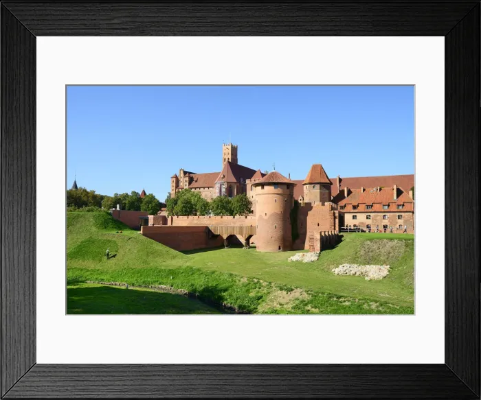 Framed Print : The 13th century Malbork Castle, founded by the Knights of the Teutonic Order, a Unesco Framed Print : The 13th century Malbork Castle, founded by the Knights of the Teutonic Order, a Unesco