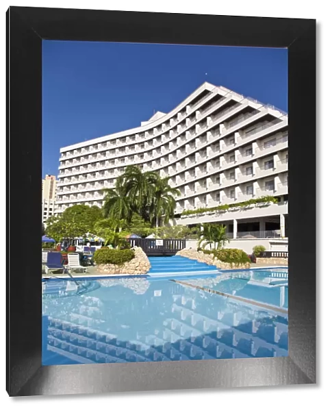 Colombia, Bolivar, Cartagena De Indias, Bocagrande, El Laguit, Hilton Hotel swimming pool