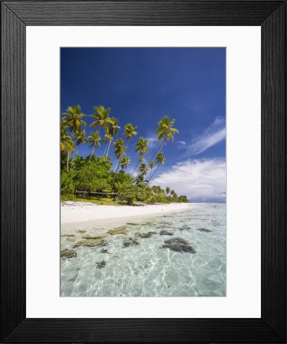Framed Print : Cook Islands, Aitutaki Atoll, Tropical island and beach