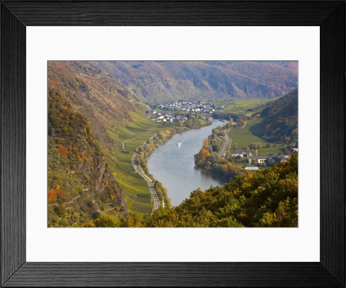 Framed Print : Ernst & Mosel River, Rhineland / Mosel Valley, Germany Framed Print : Ernst & Mosel River, Rhineland / Mosel Valley, Germany