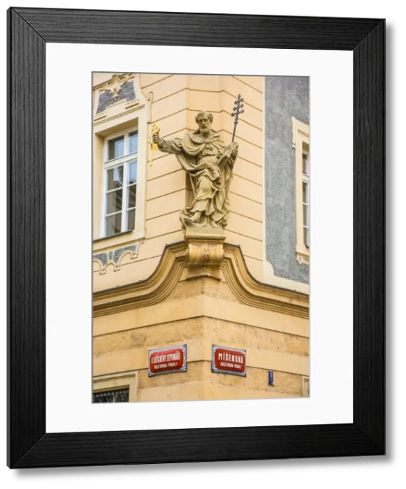 Framed Print : Statue on building in Mala Strana, (Little Quarter), Prague, Czech Republic Framed Print : Statue on building in Mala Strana, (Little Quarter), Prague, Czech Republic