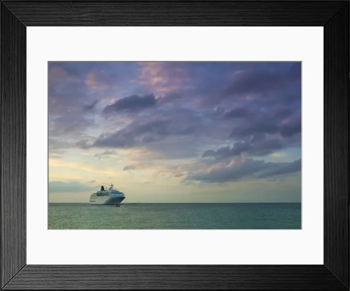Framed Print : Cayman Islands, Grand Cayman, Georgetown, Cruise Ship / Sunset Framed Print : Cayman Islands, Grand Cayman, Georgetown, Cruise Ship / Sunset