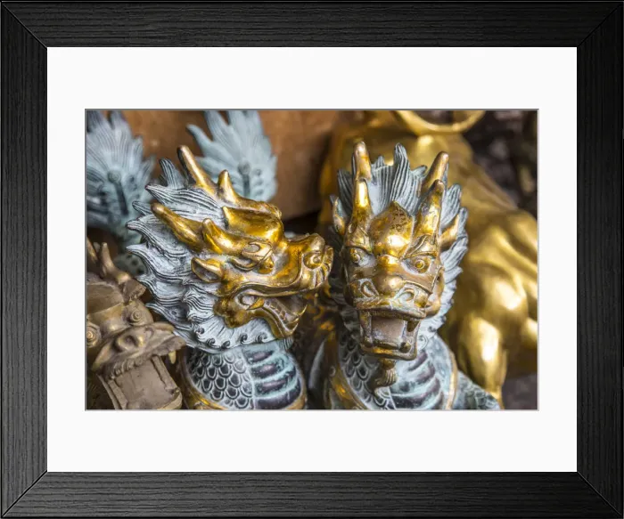 Framed Print : Dragon statues in a market in the Old City, Shanghai, China Framed Print : Dragon statues in a market in the Old City, Shanghai, China
