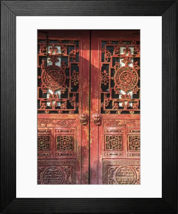 Framed Print : Traditional red doors in the Old City, Shanghai, China Framed Print : Traditional red doors in the Old City, Shanghai, China