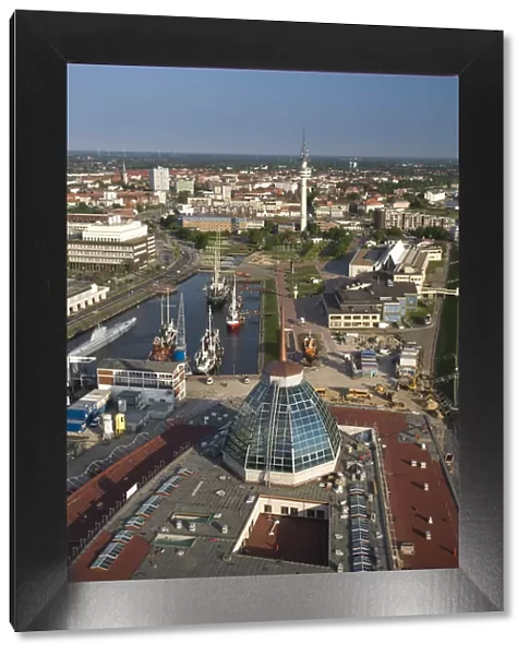 Germany, State of Bremen, Bremerhaven, view from Atlantic Sail City Building