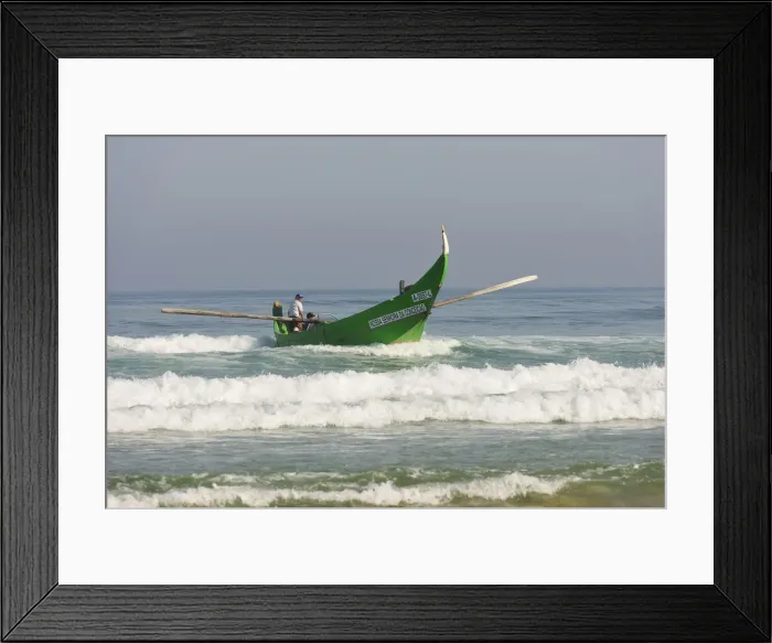 Framed Print : Fishing boat returning with the nets. Areao beach. Vagos, Portugal Framed Print : Fishing boat returning with the nets. Areao beach. Vagos, Portugal