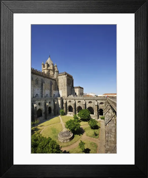 Framed Print : Cloisters of the Se Catedral (Motherchurch), a Unesco World Heritage Site