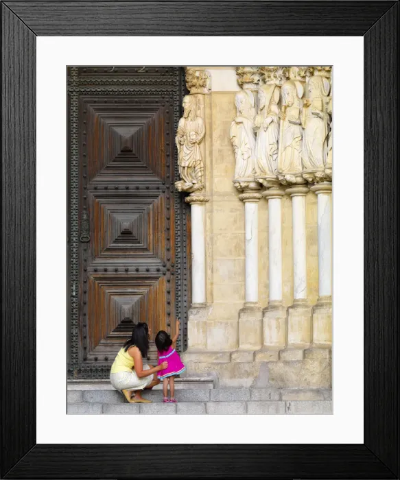 Framed Print : Portugal, Alentejo, Evora, Evora cathedral, Woman and girl (MR)