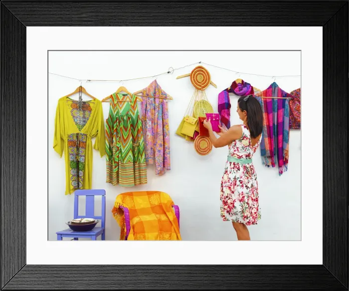 Framed Print : Portugal, Alentejo, Monsaraz, Woman shopping (MR) Framed Print : Portugal, Alentejo, Monsaraz, Woman shopping (MR)