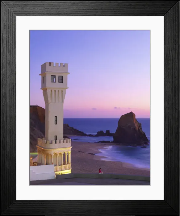 Framed Print : Portugal, Estramadura, Santa Cruz, beach at dusk (MR) Framed Print : Portugal, Estramadura, Santa Cruz, beach at dusk (MR)