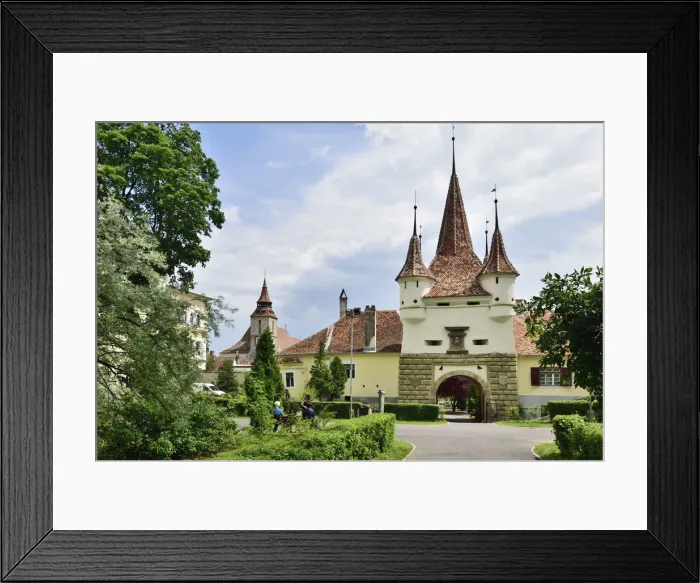 Framed Print : Catherines Gate (Poarta Ecaterinei) dating back to 1559. Brasov, Romania Framed Print : Catherines Gate (Poarta Ecaterinei) dating back to 1559. Brasov, Romania