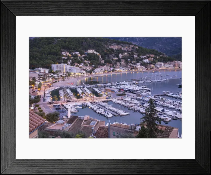 Framed Print : Port de Soller, Serra de Tramuntana, Mallorca (Majorca), Balearic Islands, Spain Framed Print : Port de Soller, Serra de Tramuntana, Mallorca (Majorca), Balearic Islands, Spain