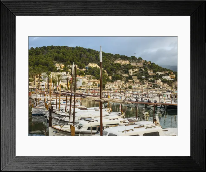 Framed Print : Port de Soller, Serra de Tramuntana, Mallorca (Majorca), Balearic Islands, Spain