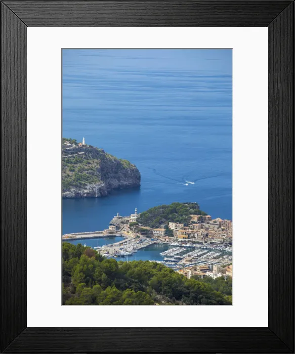 Framed Print : Port de Soller, Serra de Tramuntana, Mallorca (Majorca), Balearic Islands, Spain Framed Print : Port de Soller, Serra de Tramuntana, Mallorca (Majorca), Balearic Islands, Spain