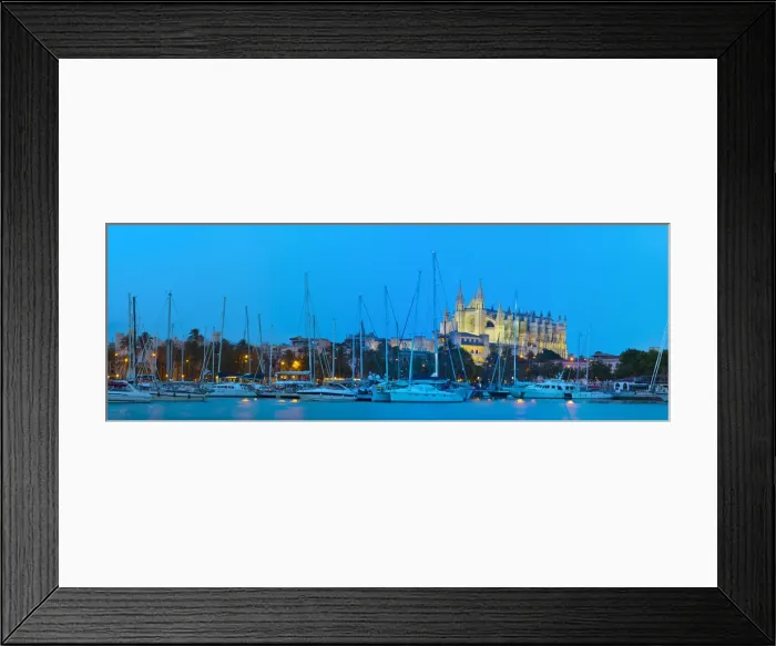 Framed Print : Cathedral La Seu illuminated at dusk, Palma de Mallorca, Mallorca, Balearic Islands Framed Print : Cathedral La Seu illuminated at dusk, Palma de Mallorca, Mallorca, Balearic Islands